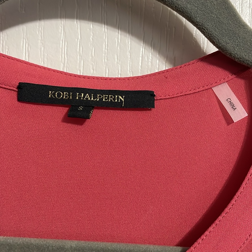 Kobi Halperin Wyatt 100% Silk Coral Long Sleeve Blouse Minimalist Quiet Luxury - Picture 5 of 6